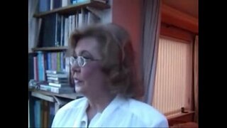 Xhamster.com 2662724 ბებო w pierced pussy ზოლები და სათამაშოები