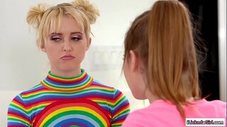 Te carwash déagóirí chuimil a chéile pussy tar éis obair