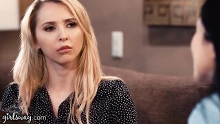 Scissoring થેરાપી સત્ર